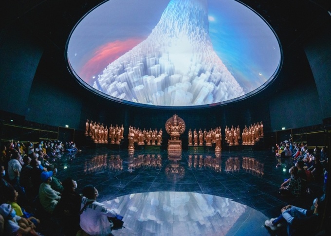 Trình chiếu video Mapping tại mái vòm đại sảnh tầng 1 - cụm công trình tâm linh tại Sun World BaDen Mountain