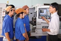 Bộ LĐTBXH giải thích về "dạy nghề ngắn hạn"