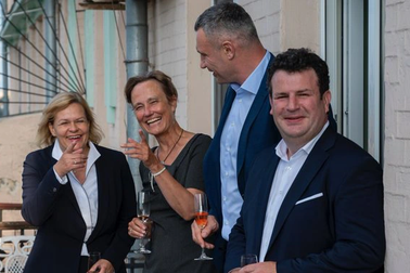 Bộ trưởng Đức xin lỗi vì bức ảnh gây tranh cãi chụp ở Ukraine