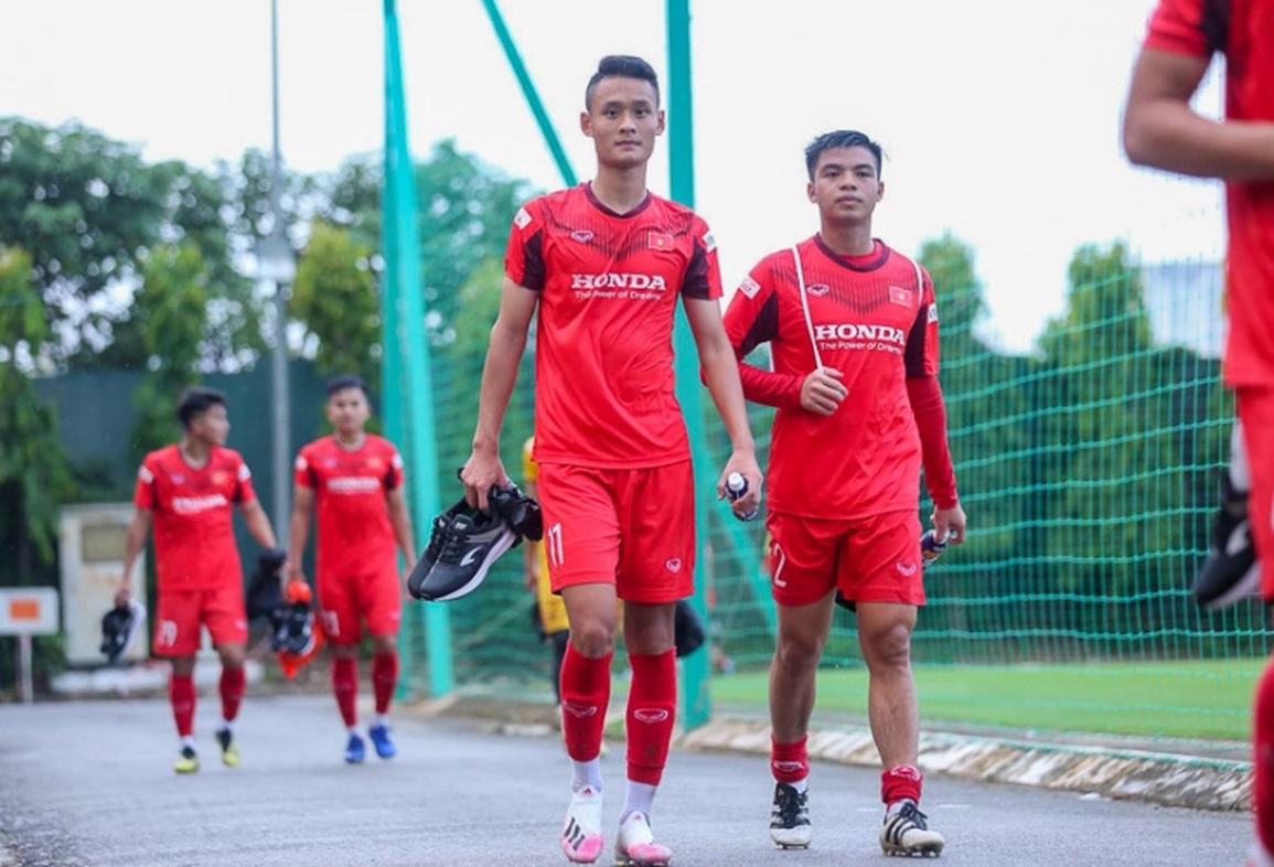 HLV Đinh Thế Nam làm công tác tư tưởng với U23 Việt Nam - 2 HLV Đinh Thế Nam làm công tác tư tưởng với U23 Việt Nam - 2