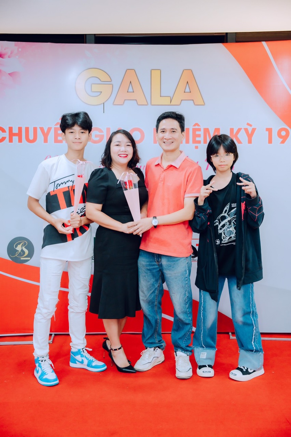 Con đỗ lớp 10 trường công, bố kiến trúc sư vẫn gạ con học trường nghề - 1 Con đỗ lớp 10 trường công, bố kiến trúc sư vẫn gạ con học trường nghề - 1