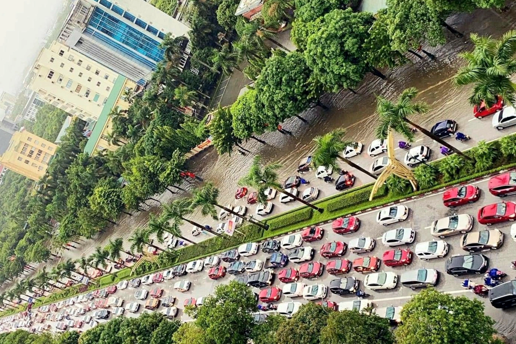 Tỉnh nghèo có gần 2.000 ô tô đăng ký mới trong những ngày đầu năm - 2 Tỉnh nghèo có gần 2.000 ô tô đăng ký mới trong những ngày đầu năm - 2