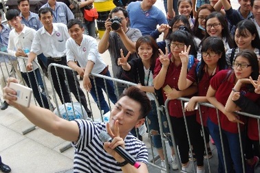 Cuồng nhiệt cùng Thanh Duy và Issac trong lễ hội Selfie Chất