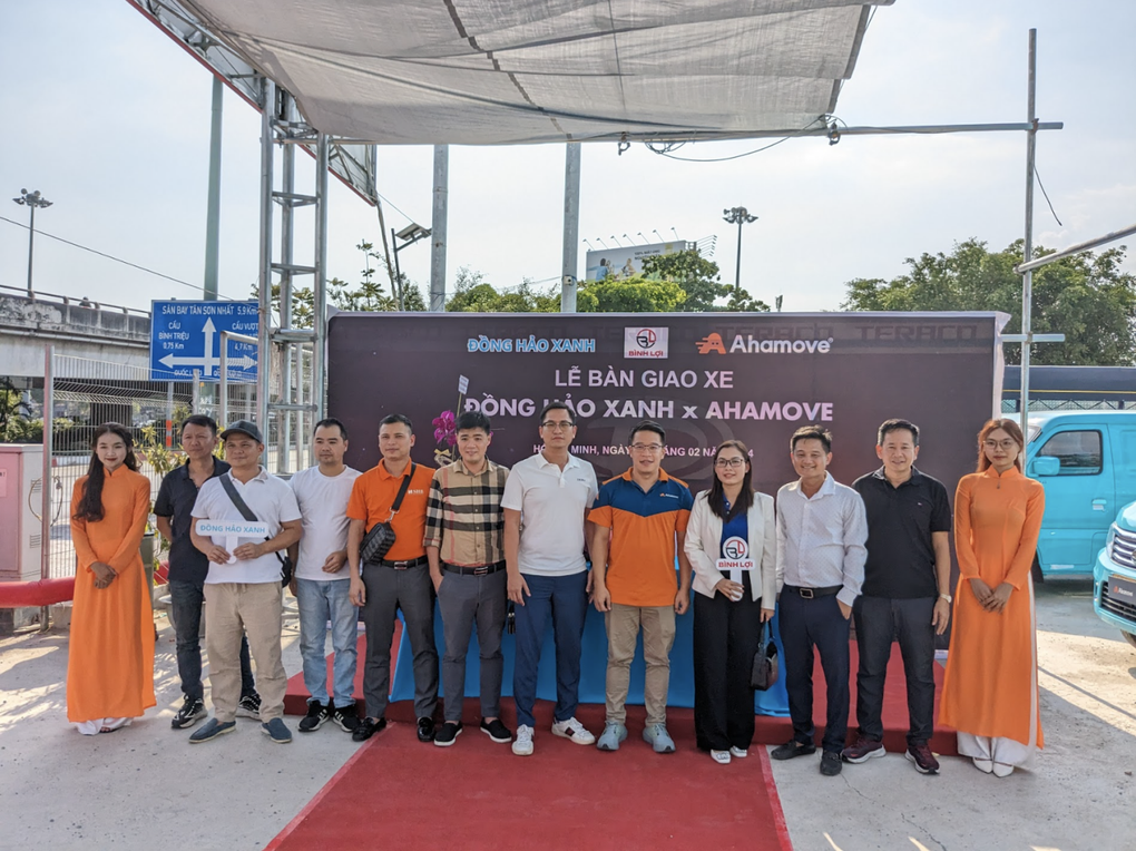 Ahamove triển khai mô hình cho thuê xe van - 2 Ahamove triển khai mô hình cho thuê xe van - 2