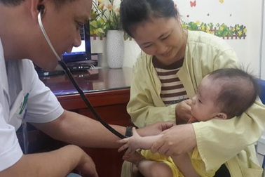 Cứu sống bệnh nhi nhẹ cân bị tim nhanh bằng kỹ thuật mới