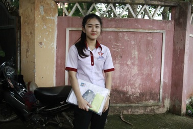 Nữ sinh bị cưa chân với ước mơ vào trường ĐH Luật TP.HCM