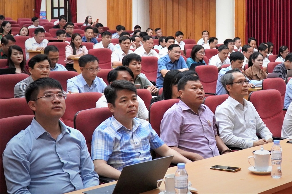 Giảm số lượng hội nghị, họp không đọc lại báo cáo - 1
