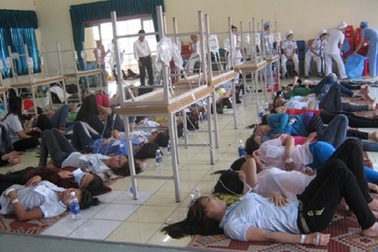 Cần làm gì khi có biểu hiện ngộ độc thực phẩm