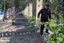 Gấp rút cải tạo vỉa hè, cắt hạ rào sắt Công viên Thống Nhất