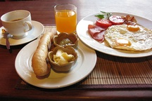 Người Hà Nội ăn sáng đắt đỏ bậc nhất thế giới