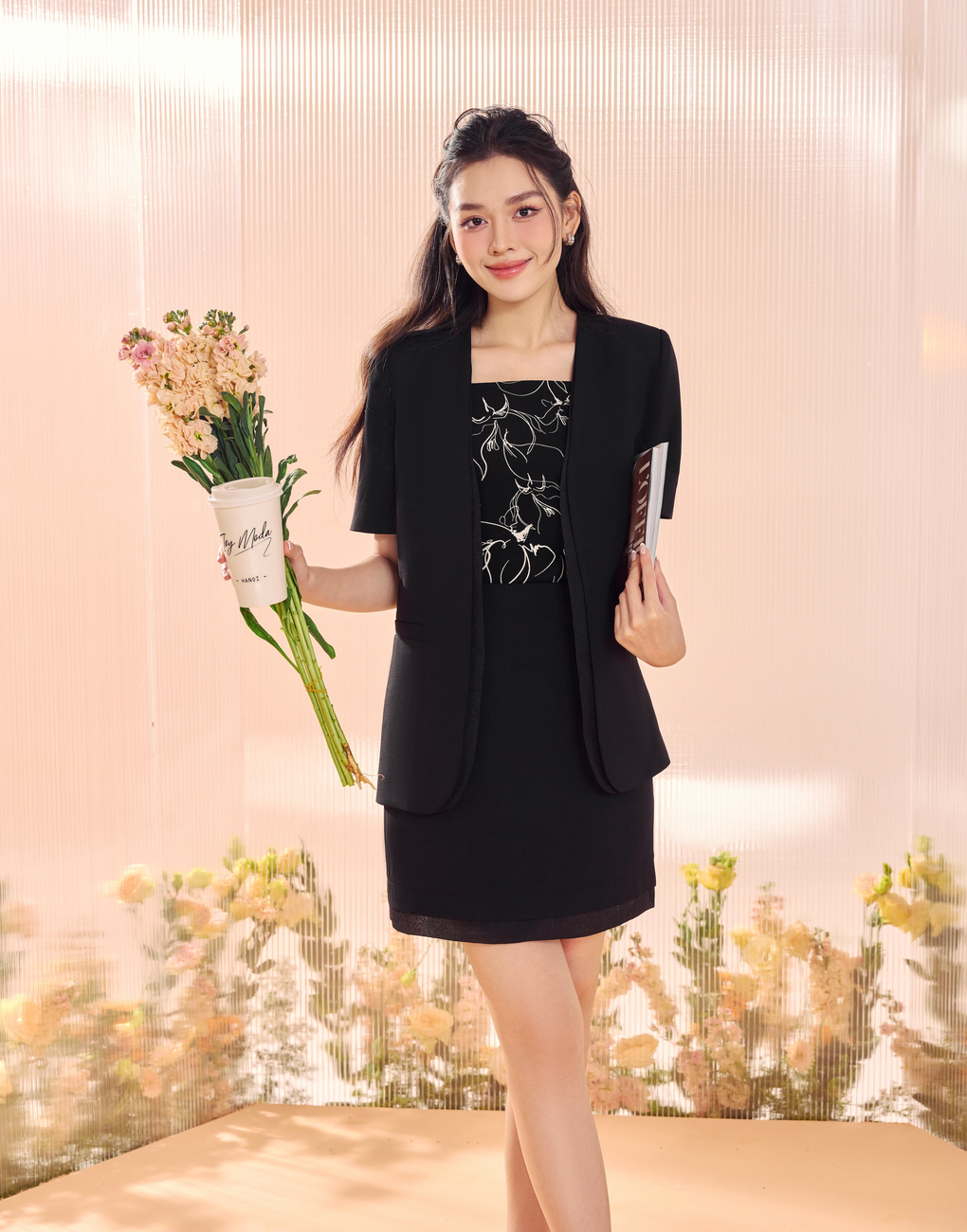 Những mẫu váy áo cô nàng công sở nên có trong tủ đồ - 3 Những mẫu váy áo cô nàng công sở nên có trong tủ đồ - 3