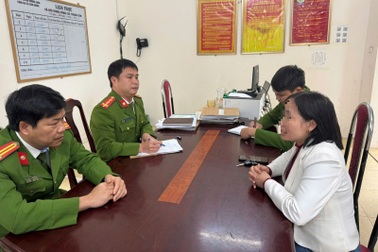 Bị lừa cài tích hợp điểm giấy phép lái xe, người phụ nữ mất 75 triệu đồng