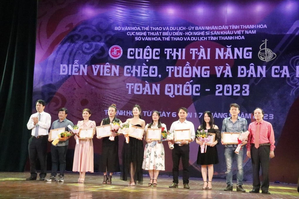 Bế mạc cuộc thi Tài năng diễn viên Tuồng và Dân ca kịch toàn quốc - 4 Bế mạc cuộc thi Tài năng diễn viên Tuồng và Dân ca kịch toàn quốc - 4