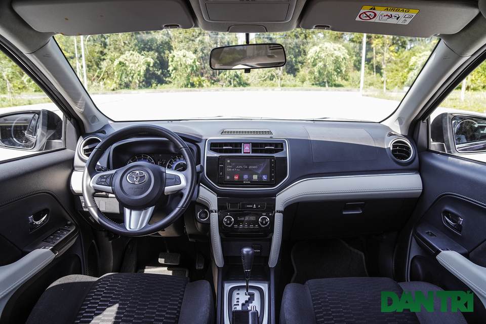 Toyota Rush giảm 35 triệu đồng, giá mới ngang ngửa Mitsubishi Xpander - 2 Toyota Rush giảm 35 triệu đồng, giá mới ngang ngửa Mitsubishi Xpander - 2