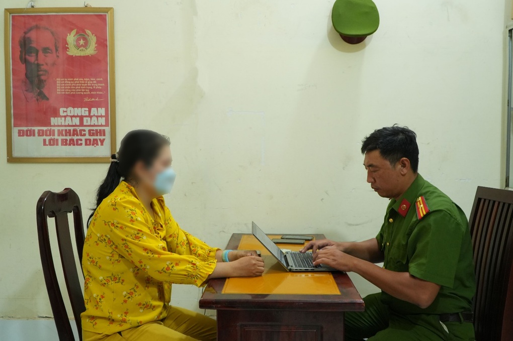 Em ngã xe, chị đăng facebook nói bị xịt thuốc mê cướp tài sản - 1 Em ngã xe, chị đăng facebook nói bị xịt thuốc mê cướp tài sản - 1