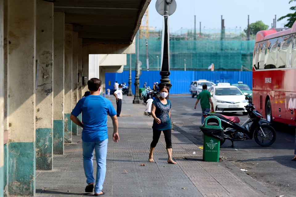 Chợ Bến Thành ế ẩm.jpg