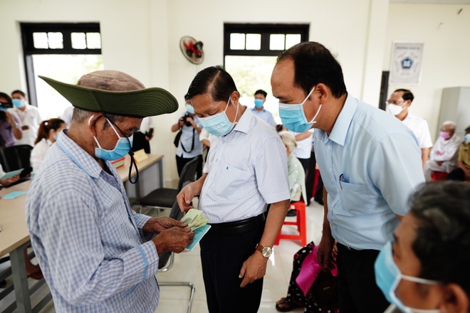 Công khai, minh bạch trong hỗ trợ lao động tự do gặp khó vì dịch Covid-19 - 6 Công khai, minh bạch trong hỗ trợ lao động tự do gặp khó vì dịch Covid-19 - 6