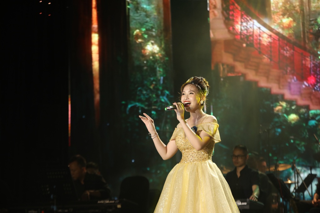 Bất ngờ với thí sinh trường tỉnh hát thính phòng tại Sao Mai 2022 - 1