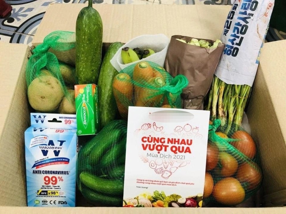 Doanh nghiệp thi nhau tặng nhân viên rau củ quả ngày giãn cách - 1 Doanh nghiệp thi nhau tặng nhân viên rau củ quả ngày giãn cách - 1