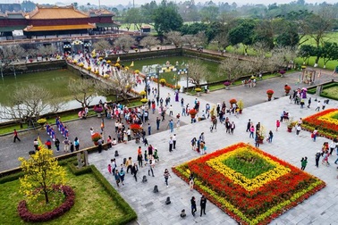 Du khách 7 ngày nghỉ lễ vào di tích Huế tăng hơn 37%