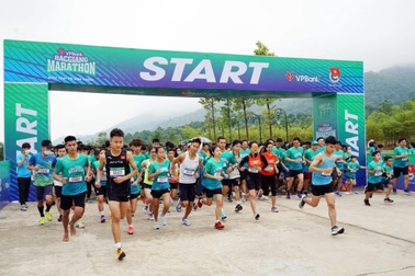 Hơn 1.000 VĐV hoàn tất hai cự ly 5 km - 10 km tại giải chạy VPBank Bắc Giang Marathon lần thứ hai