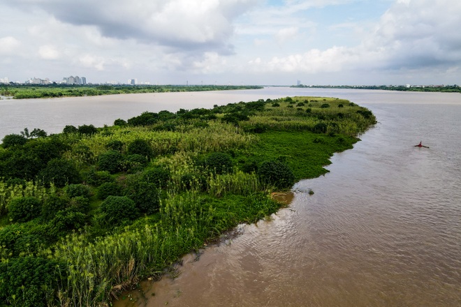 Cảnh hồ thủy điện xả lũ lớn, nước cuộn sóng nhấn chìm bãi giữa sông Hồng - 10 Cảnh hồ thủy điện xả lũ lớn, nước cuộn sóng nhấn chìm bãi giữa sông Hồng - 10