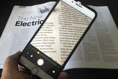 Mẹo biến iPhone thành kính lúp rất hữu ích cho người già