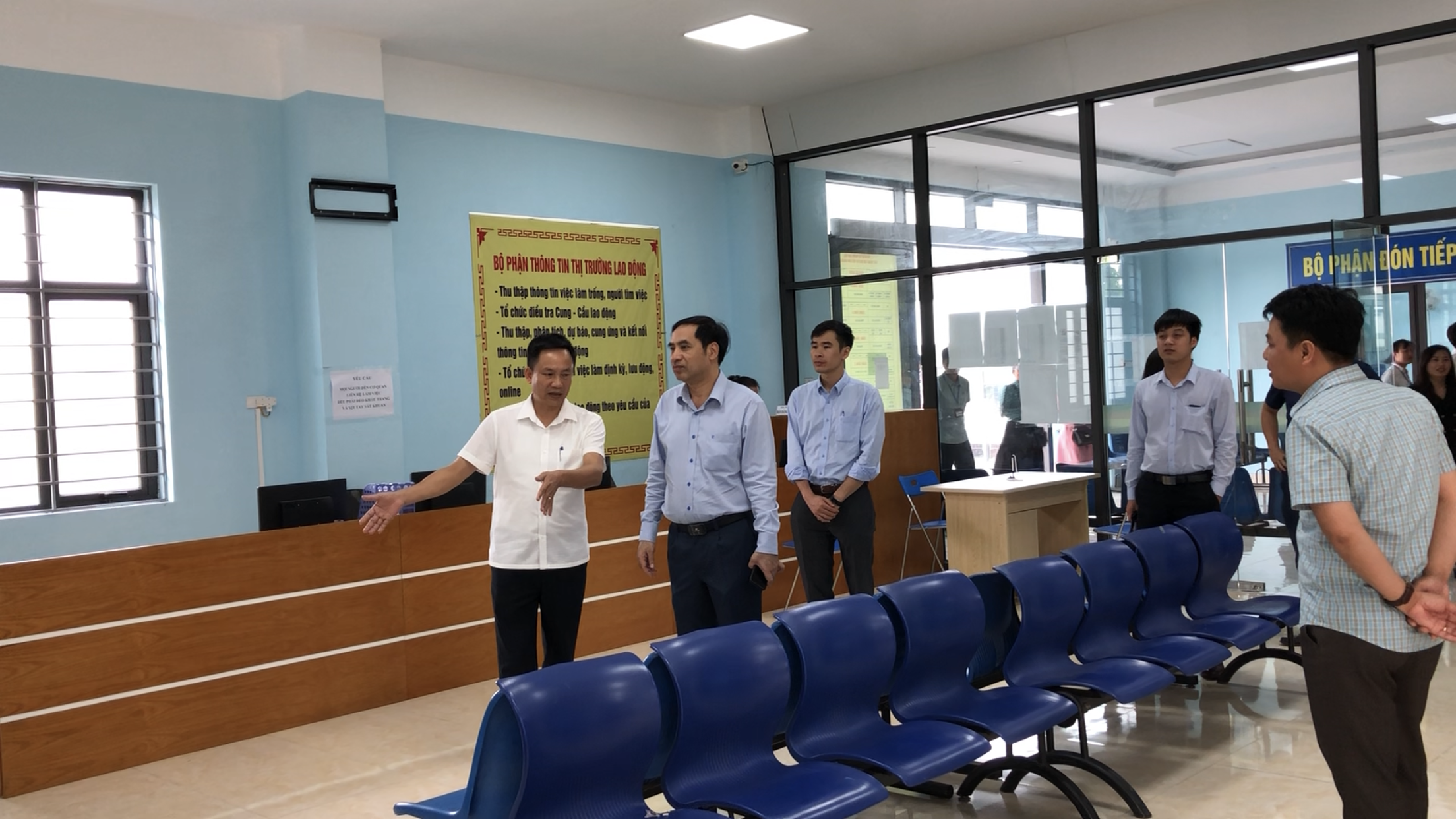 Triển khai hiệu quả các nhiệm vụ lao động việc làm trong bối cảnh Covid-19 - 7 Triển khai hiệu quả các nhiệm vụ lao động việc làm trong bối cảnh Covid-19 - 7