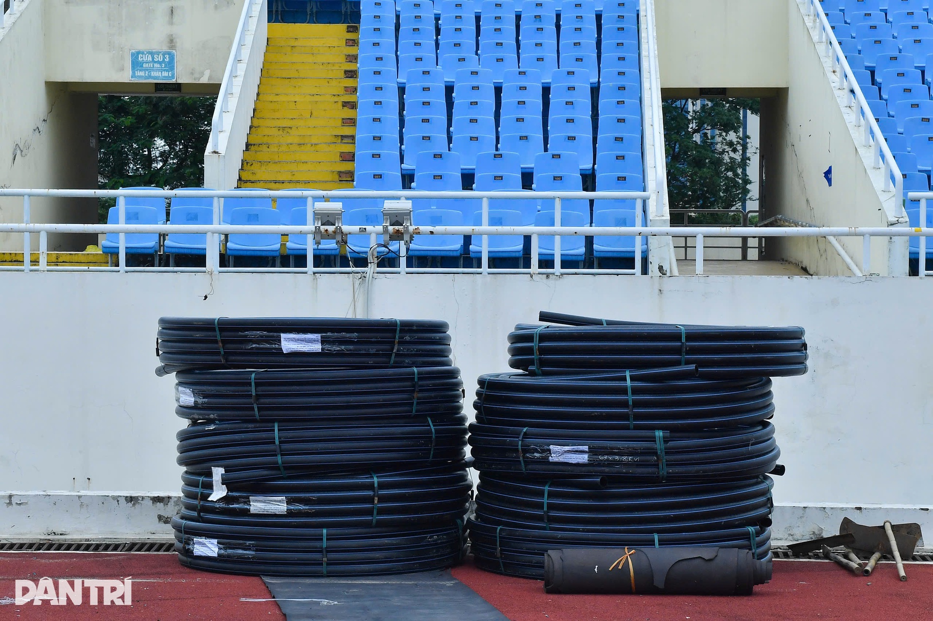 Sân Mỹ Đình cải tạo, chuẩn bị trồng cỏ mới như Old Trafford - 8