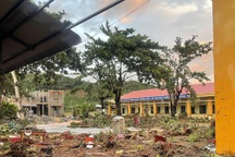 Ngành giáo dục Đắk Lắk "xin" không nhận hoa dịp 20/11