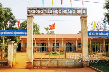 19 học sinh tiểu học bị thầy, cô giáo phạt… ăn ớt