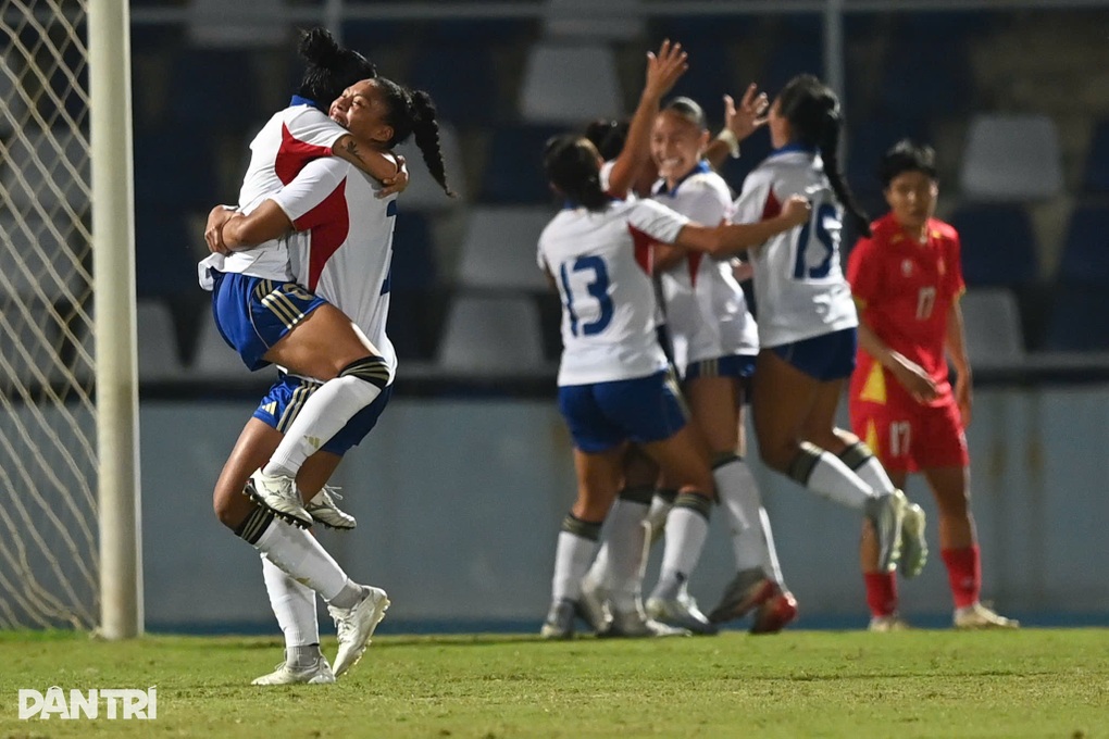 Phút bù giờ nghiệt ngã, tuyển nữ Việt Nam gục ngã trước Philippines - 2 Phút bù giờ nghiệt ngã, tuyển nữ Việt Nam gục ngã trước Philippines - 2