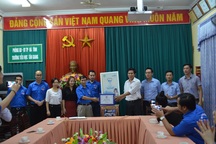 Karofi tặng máy lọc nước đến gia đình người chiến sĩ hậu cần không may bị tử nạn