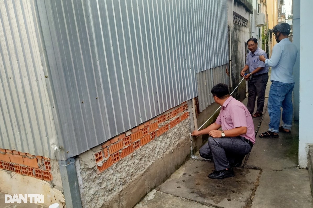 Vụ nhốt cán bộ ở Bạc Liêu: Tháo dỡ công trình vi phạm - 2 Vụ nhốt cán bộ ở Bạc Liêu: Tháo dỡ công trình vi phạm - 2