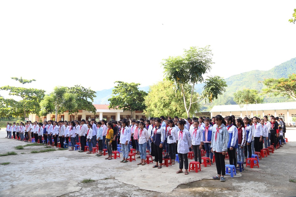 Điểm trường Dân Trí tặng học sinh được công nhận đạt chuẩn quốc gia - 6 Điểm trường Dân Trí tặng học sinh được công nhận đạt chuẩn quốc gia - 6
