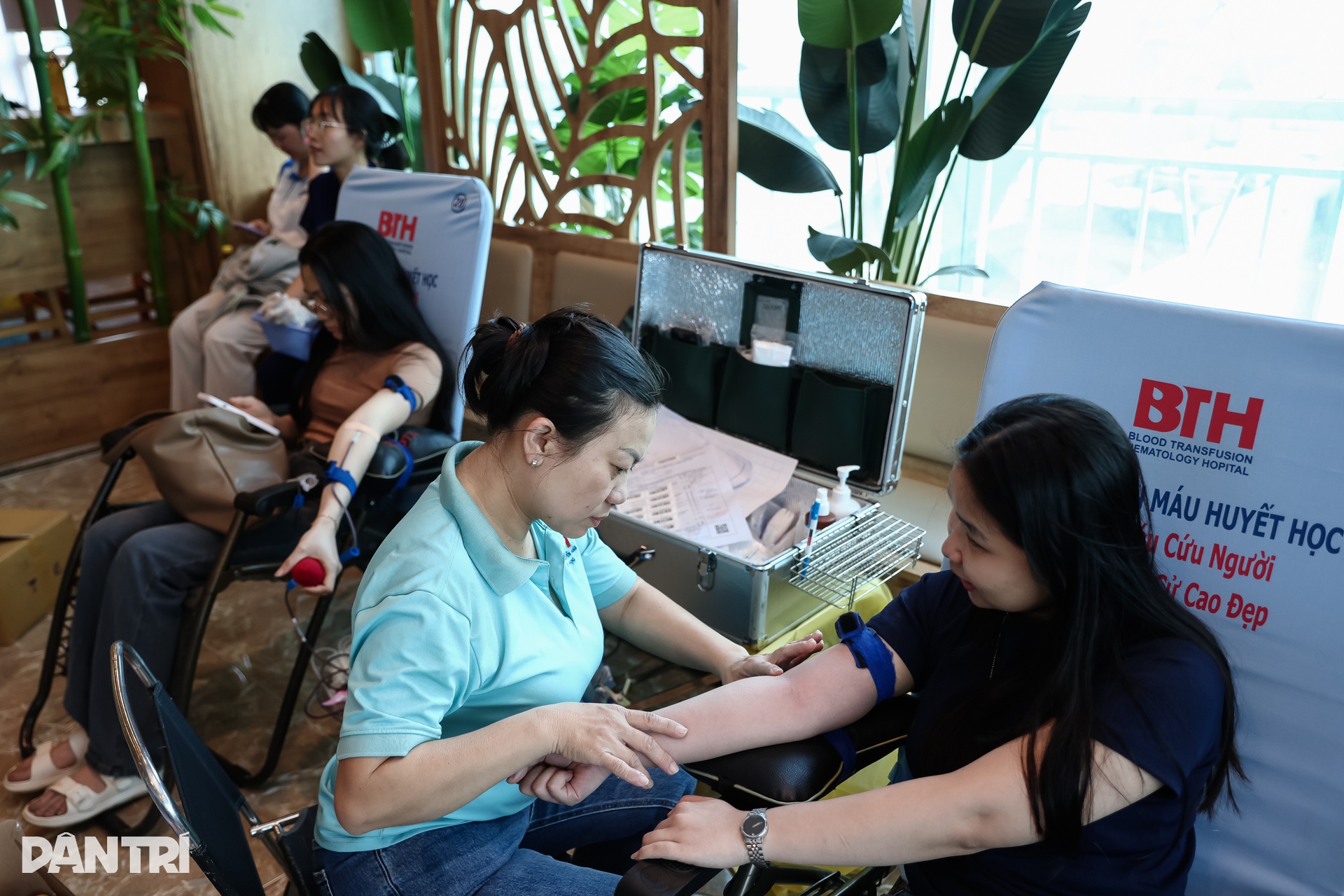Lan tỏa yêu thương qua hoạt động hiến máu nhân đạo - 4