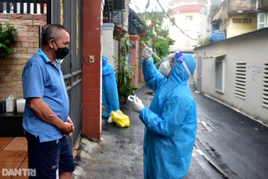 Chuyến "xung trận" đặc biệt đầy cảm xúc nơi tâm dịch của người lính quân y