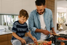 Những kỹ năng sống giúp con trở thành một người có trách nhiệm