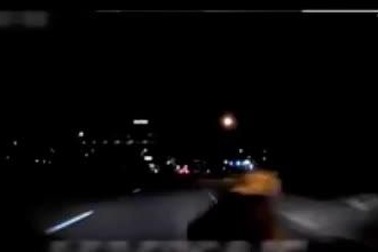 Clip xe Uber tự lái đâm chết người sang đường