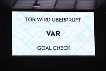 Chủ tịch VFF: "V-League có VAR nhưng quan trọng nhất vẫn là con người"