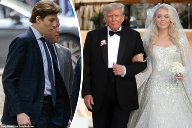 Diện mạo ấn tượng của "cậu út" Barron Trump