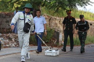 Rada xuyên đất đến Kinh thành Huế tìm mộ liệt sĩ tập thể