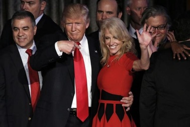 Ông Trump chọn “bóng hồng” làm cố vấn tổng thống