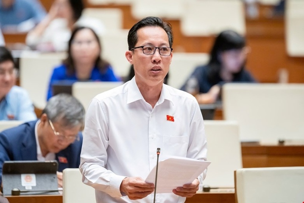 Lương khởi điểm 6,8 triệu đồng, công chức không đủ trang trải cuộc sống - 1 Lương khởi điểm 6,8 triệu đồng, công chức không đủ trang trải cuộc sống - 1