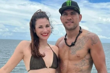 Nhà vô địch UFC sốc vì phát hiện động trời về vợ sắp cưới