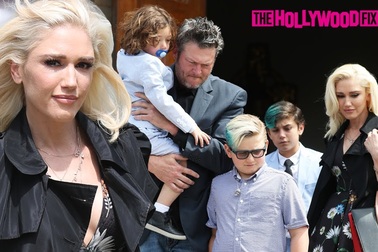Gwen Stefani & Blake Shelton đưa con đi ăn