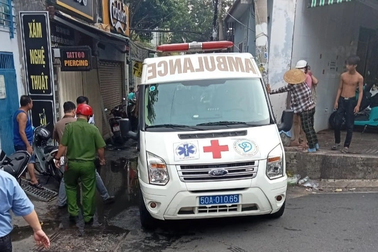 Một người chết sau vụ cháy nhà trong hẻm ở TPHCM