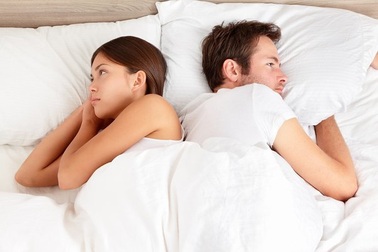 Từ chối "yêu" vì mệt, chồng thốt ra những câu khiến vợ đau lòng