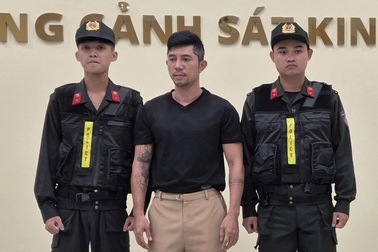 Ca sĩ Lương Bằng Quang bị bắt tạm giam