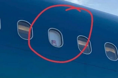 Lãnh đạo Cục Hàng không nói về chiếc điện thoại cài ở cửa sổ máy bay